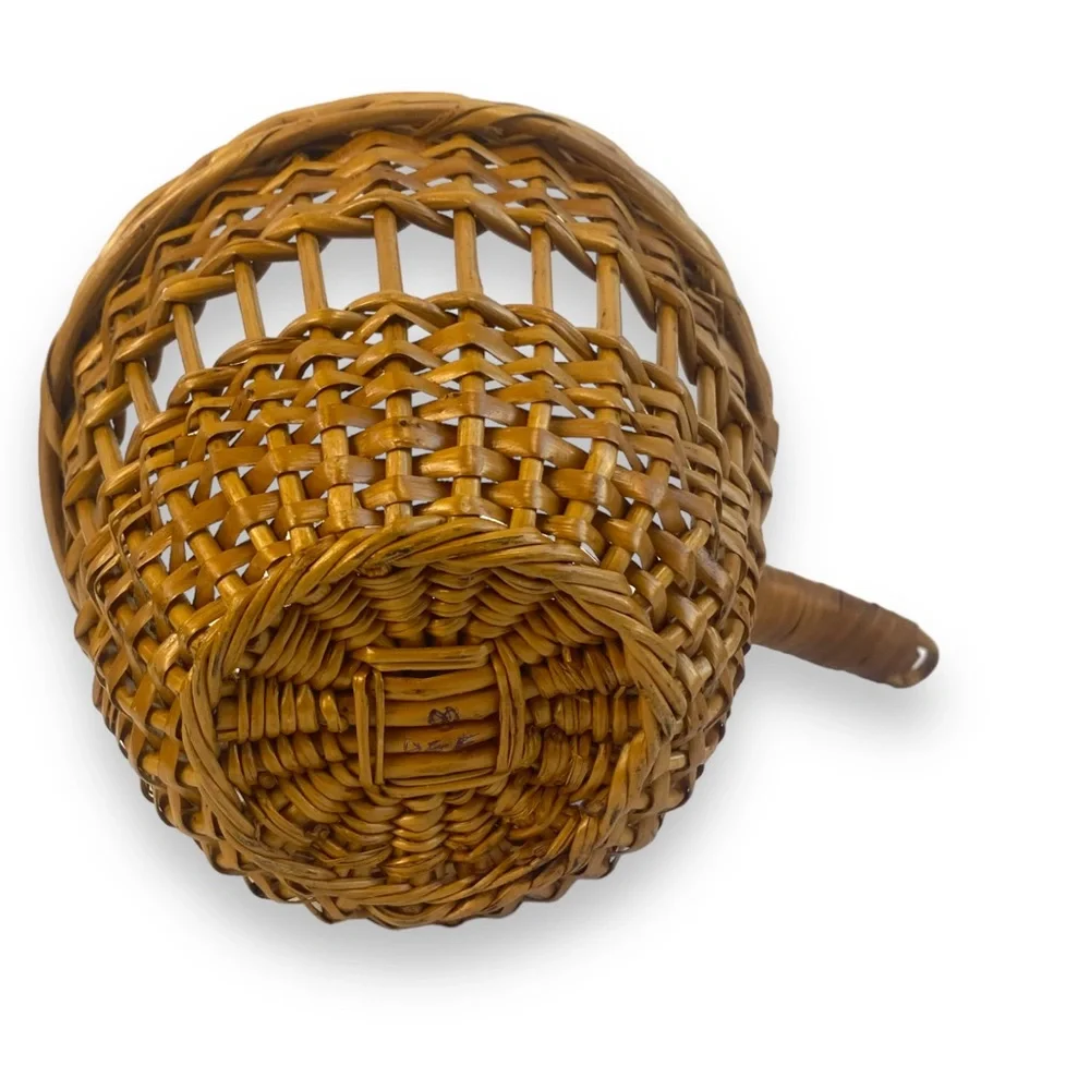 Vintage Wicker Basket W/ Handle Planter, Boho Decor, Bohemian,Mid Century 0182S‎
